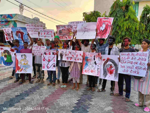 कलाकृति आर्ट स्टूडियो के कलाकारों ने दुष्कर्म के खिलाफ चित्र और फेस पेंटिंग से जताया विरोध